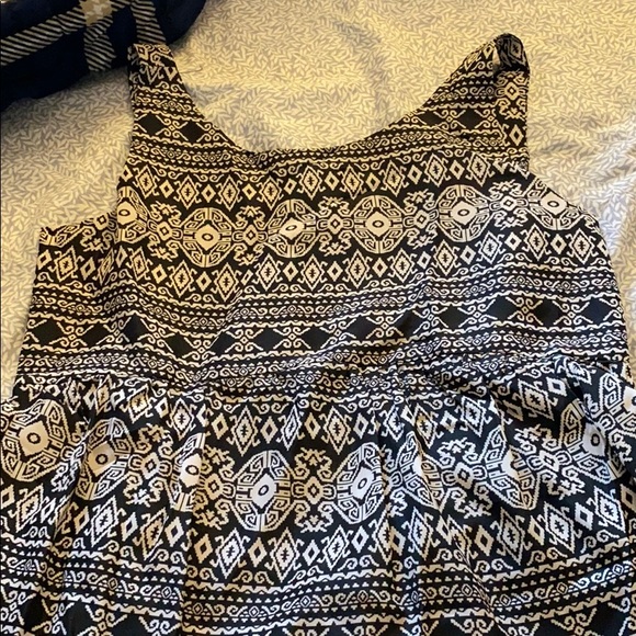 Frock - Picture 2 of 4